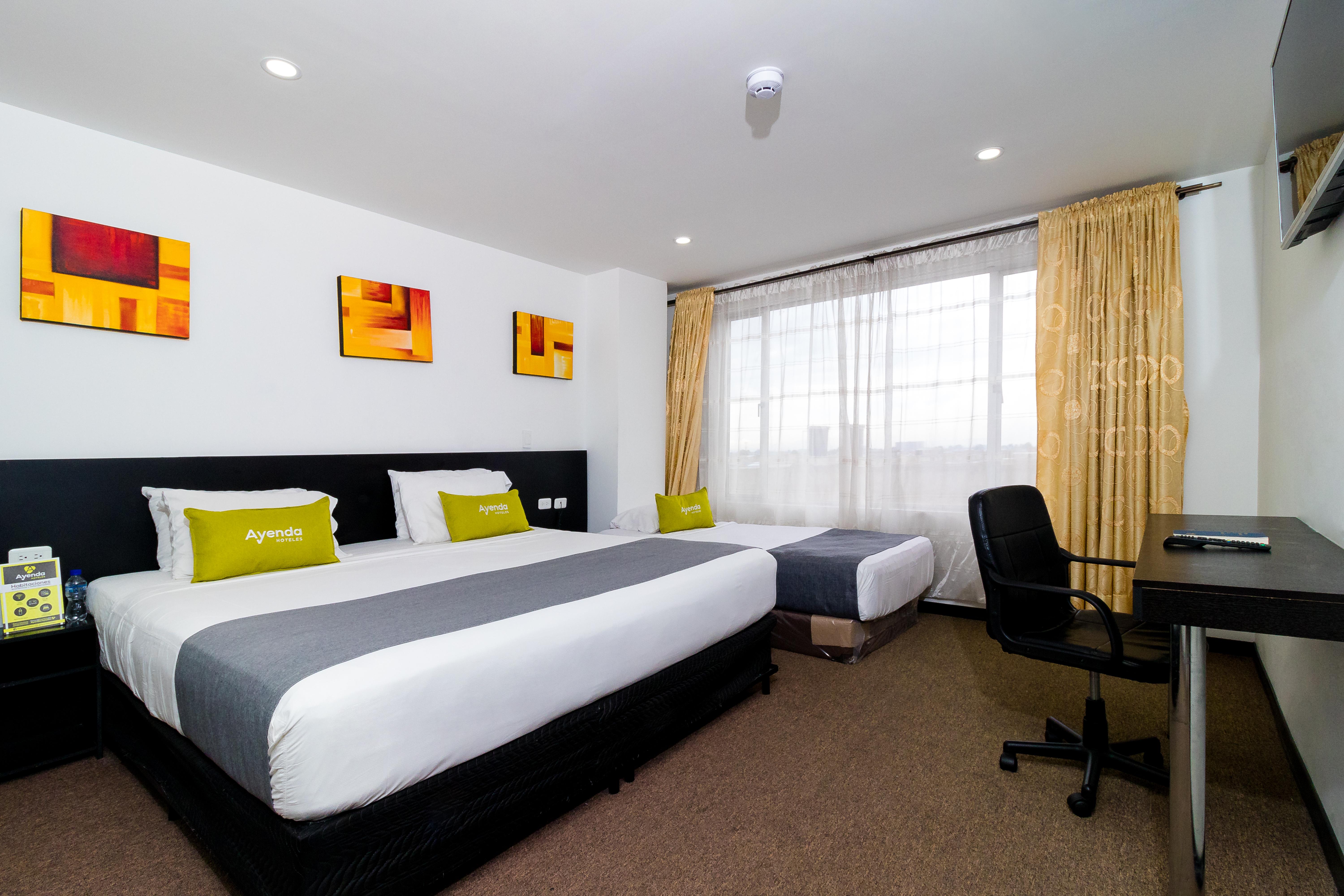 Ayenda 1063 Golden Hotel Bogota Buitenkant foto