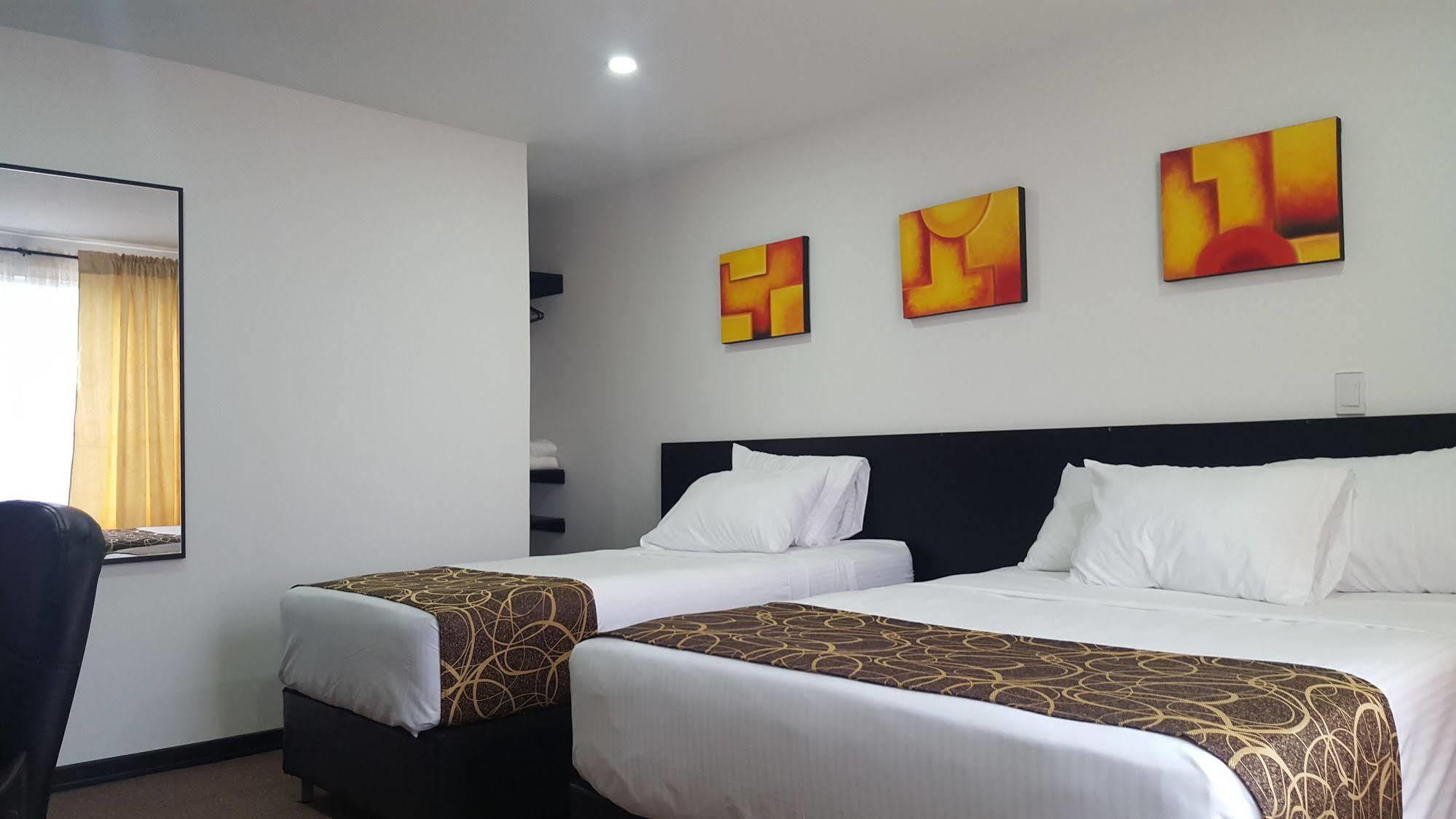 Ayenda 1063 Golden Hotel Bogota Buitenkant foto